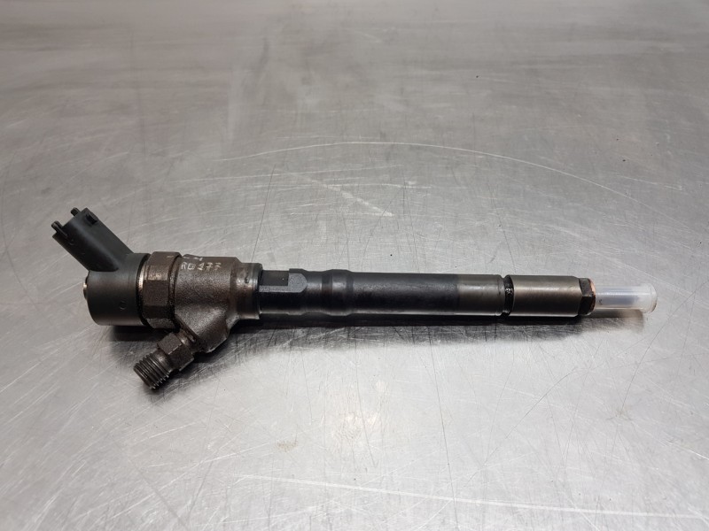 Recambio de inyector para hyundai tucson (jm) gl referencia OEM IAM 3380027900 0445110126 