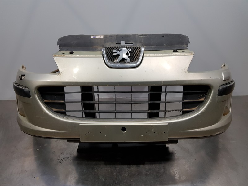 Recambio de paragolpes delantero para peugeot 407 confort referencia OEM IAM 7401RC  