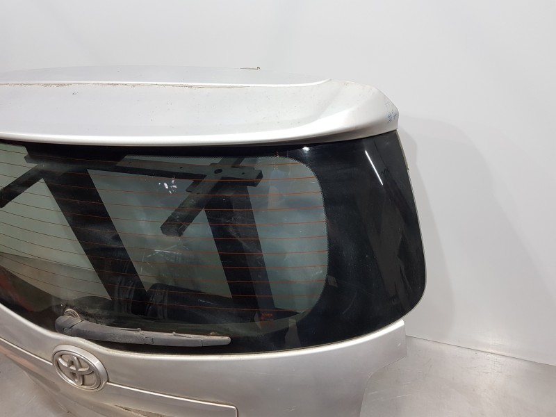 Recambio de porton trasero para toyota verso active referencia OEM IAM 670050F030  