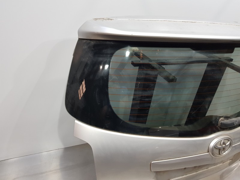 Recambio de porton trasero para toyota verso active referencia OEM IAM 670050F030  