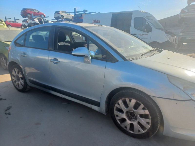 citroen c4 berlina del año 2005