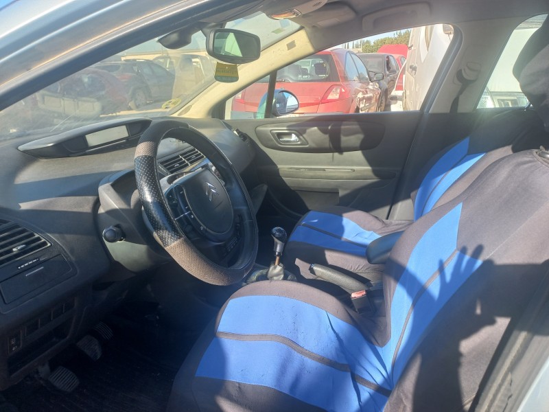 citroen c4 berlina del año 2005