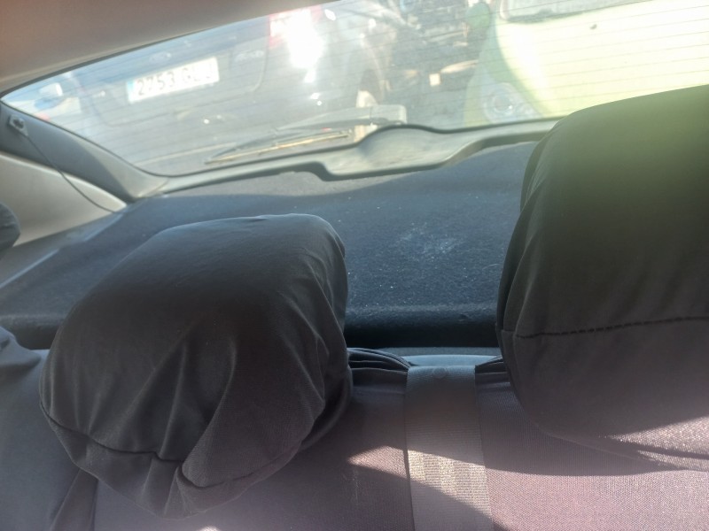 citroen c4 berlina del año 2005