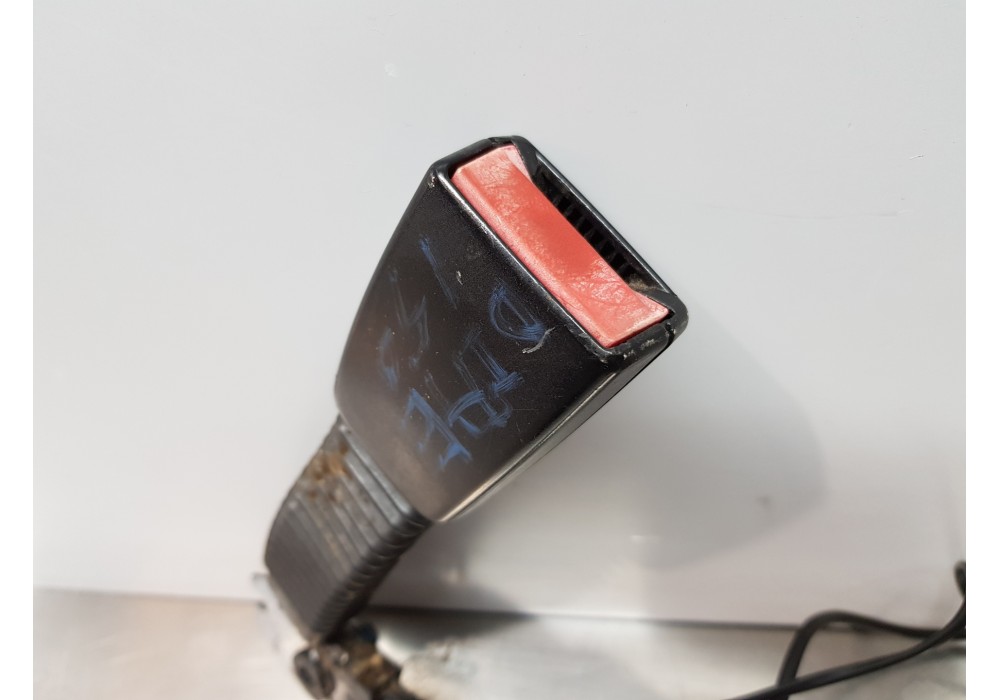 Recambio de pretensor airbag izquierdo para ford focus berlina (cap) trend referencia OEM IAM 1717037 4M51A61209AG 4M51A61209DA