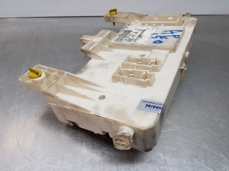 Recambio de caja reles / fusibles para ford focus berlina (cap) trend referencia OEM IAM 4M5T14A073AE  