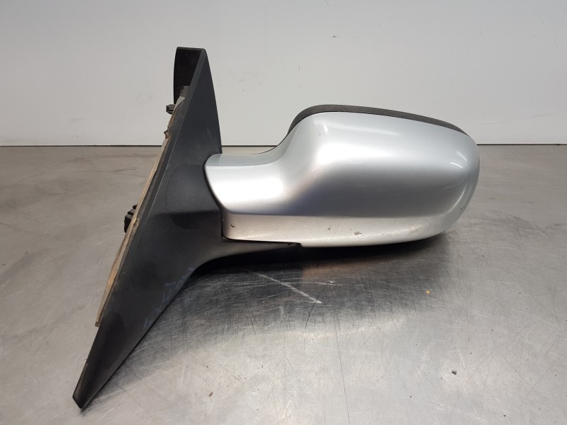 Recambio de retrovisor izquierdo para renault scenic ii authentique referencia OEM IAM 7701068384  