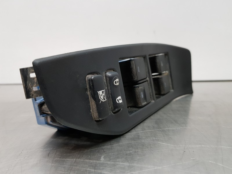 Recambio de mando elevalunas delantero izquierdo para toyota verso active referencia OEM IAM 8404005020   Recambio de mando elevalunas delantero izquierdo para toyota verso active referencia OEM IAM 8404005020