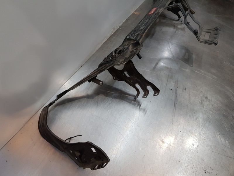 Recambio de panel frontal para mercedes clase clk (w209) coupe 270 referencia OEM IAM A2096201472  