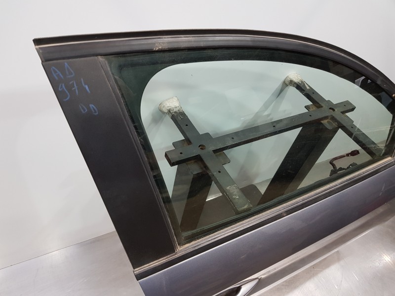 Recambio de puerta delantera derecha para peugeot 208 (p2) puretech referencia OEM IAM 9827577580  