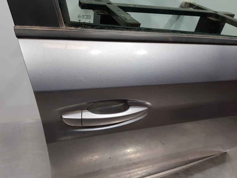 Recambio de puerta delantera derecha para peugeot 208 (p2) puretech referencia OEM IAM 9827577580  