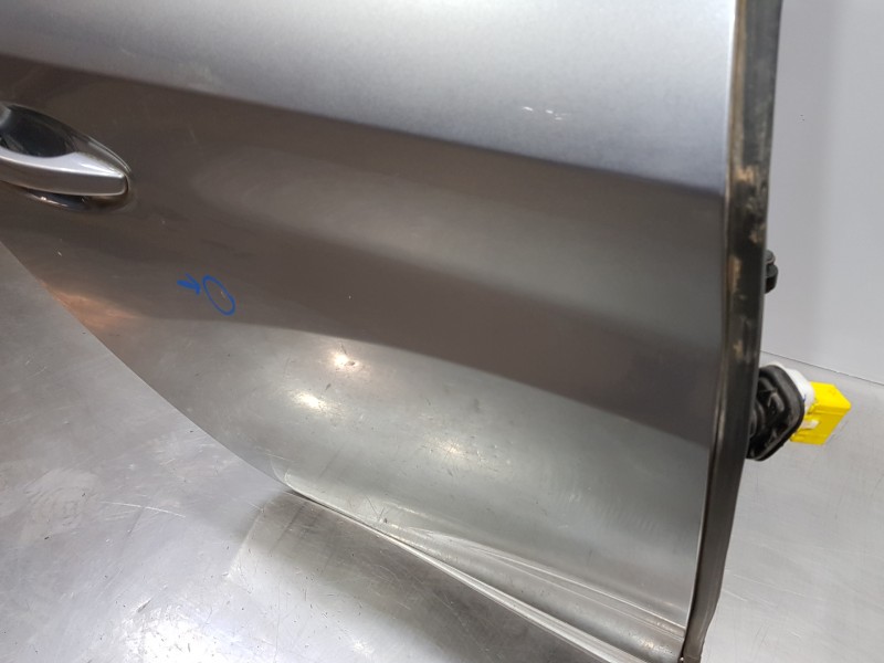 Recambio de puerta trasera derecha para peugeot 208 (p2) puretech referencia OEM IAM 9827578080  