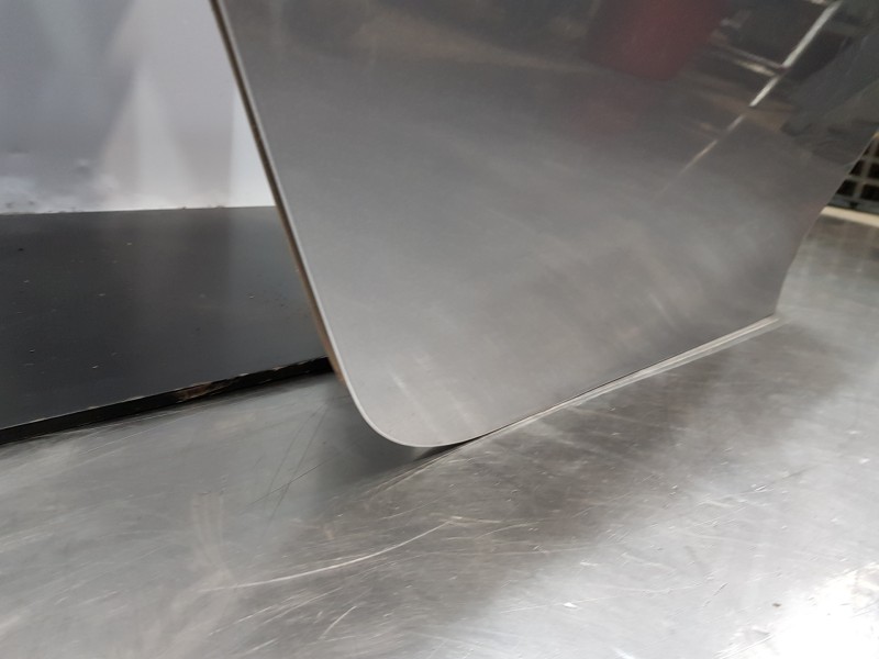 Recambio de puerta trasera derecha para peugeot 208 (p2) puretech referencia OEM IAM 9827578080  