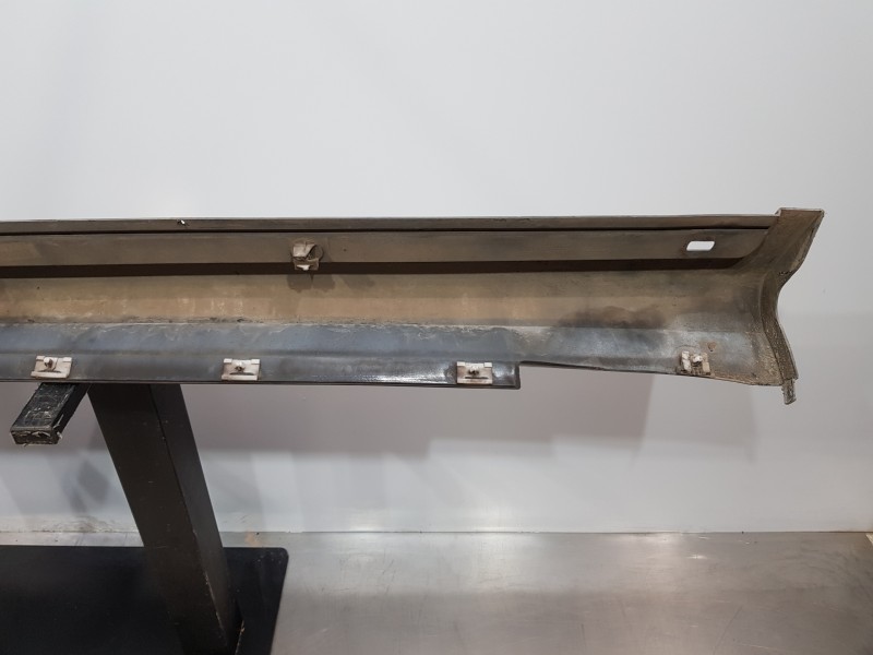 Recambio de faldon lateral para mercedes clase b (w245) standard referencia OEM IAM A1696111508  