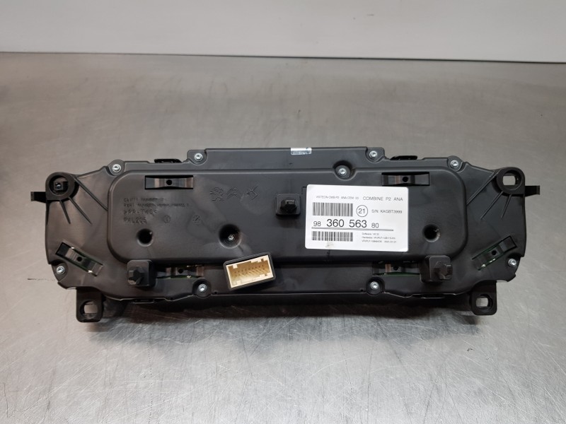 Recambio de cuadro instrumentos para peugeot 208 (p2) puretech referencia OEM IAM 9836056380  