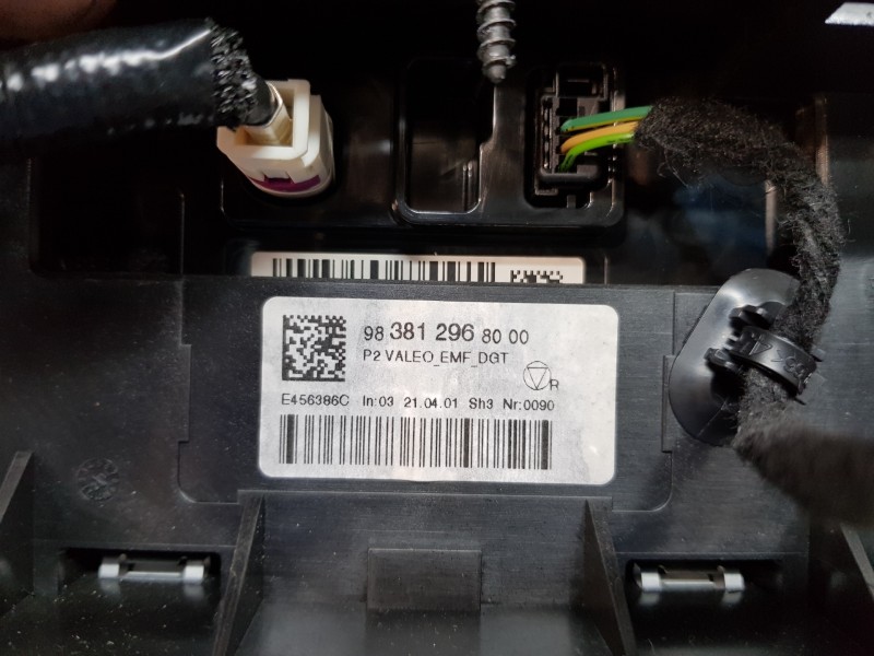 Recambio de pantalla multifuncion para peugeot 208 (p2) puretech referencia OEM IAM 9838129680  