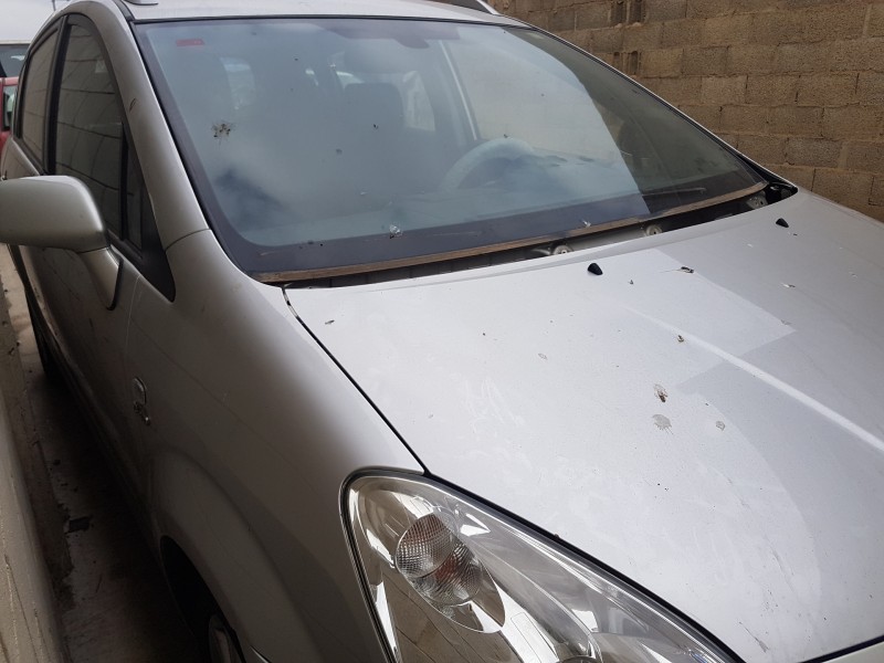 toyota corolla verso (r1) del año 2004