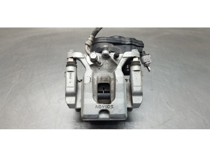 Recambio de pinza freno trasera derecha para toyota rav 4 plug-in hybrid advance referencia OEM IAM 4783042100  