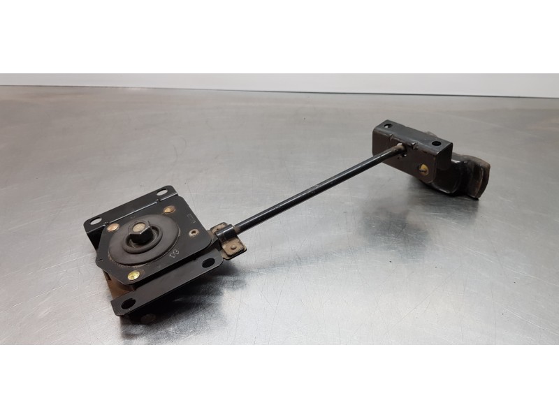 Recambio de soporte rueda repuesto para ssangyong rodius xdi limited referencia OEM IAM 4084021050 7226039 