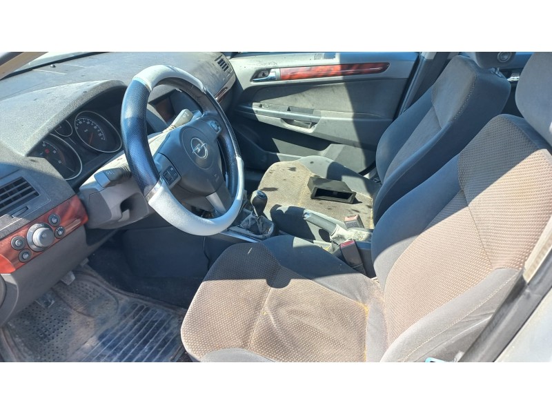 opel astra h caravan del año 2005