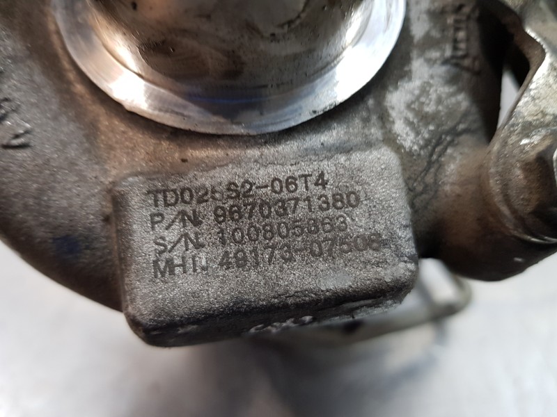 Recambio de turbocompresor para ford focus lim. (cb4) trend referencia OEM IAM 9670371380   Recambio de turbocompresor para ford focus lim. (cb4) trend referencia OEM IAM 9670371380