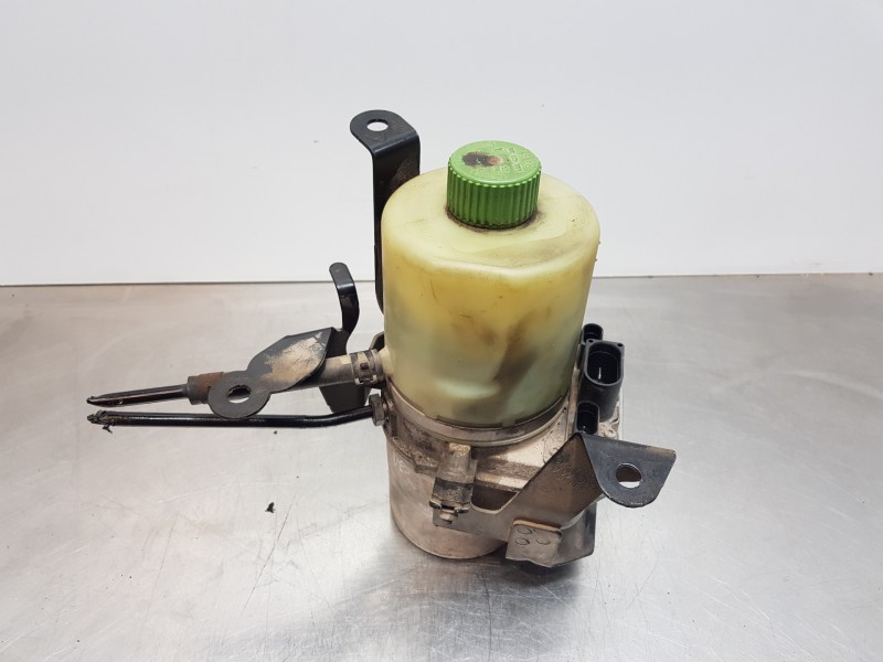 Recambio de bomba direccion para volkswagen polo (6r1) advance referencia OEM IAM 6R0423156B  