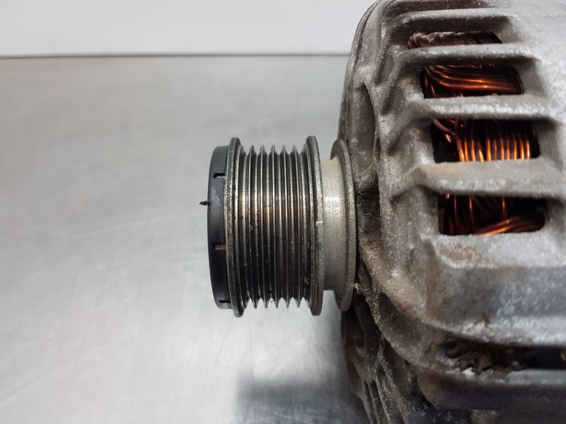 Recambio de alternador para volkswagen polo (6r1) advance referencia OEM IAM 03L903023F  