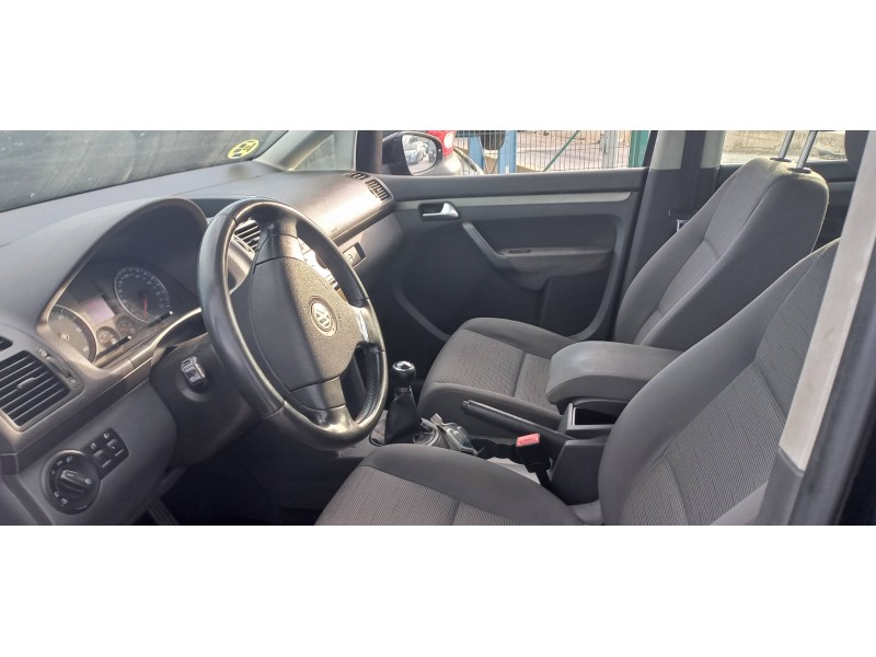 volkswagen touran (1t2) del año 2010