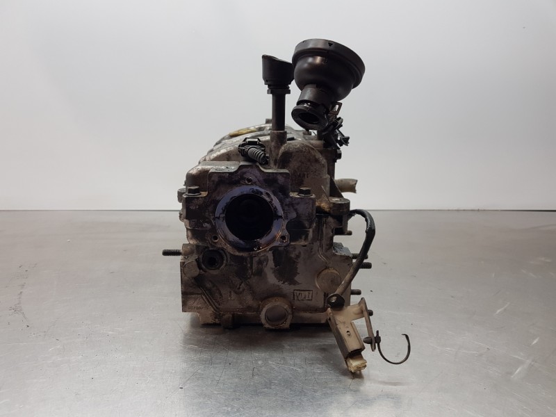 Recambio de culata para hyundai tucson (jm) gl referencia OEM IAM 2210027901 2211127901  Recambio de culata para hyundai tucson (jm) gl referencia OEM IAM 2210027901 2211127901