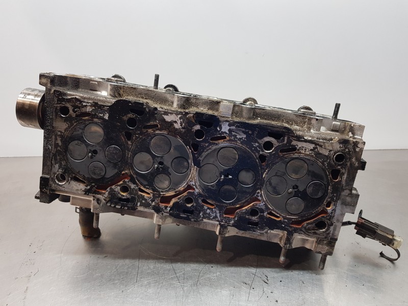 Recambio de culata para hyundai tucson (jm) gl referencia OEM IAM 2210027901 2211127901  Recambio de culata para hyundai tucson (jm) gl referencia OEM IAM 2210027901 2211127901