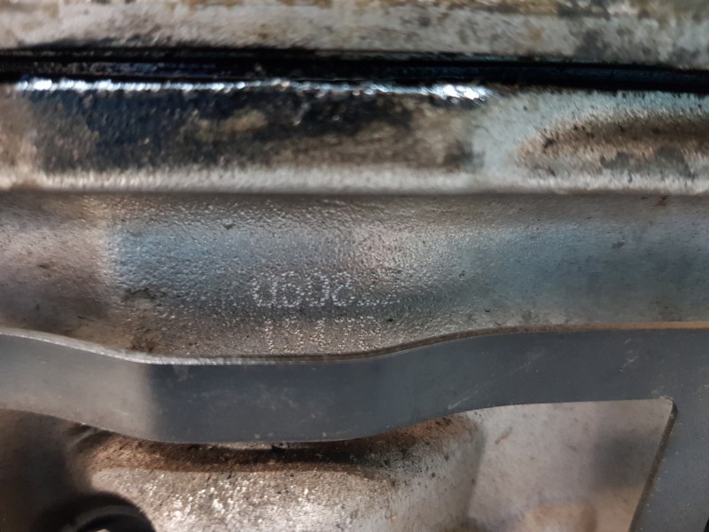 Recambio de culata para hyundai tucson (jm) gl referencia OEM IAM 2210027901 2211127901  Recambio de culata para hyundai tucson (jm) gl referencia OEM IAM 2210027901 2211127901