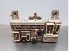 Recambio de caja reles / fusibles para volvo s40 berlina summum referencia OEM IAM 30728906  