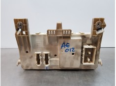 Recambio de caja reles / fusibles para volvo s40 berlina summum referencia OEM IAM 30728906   2