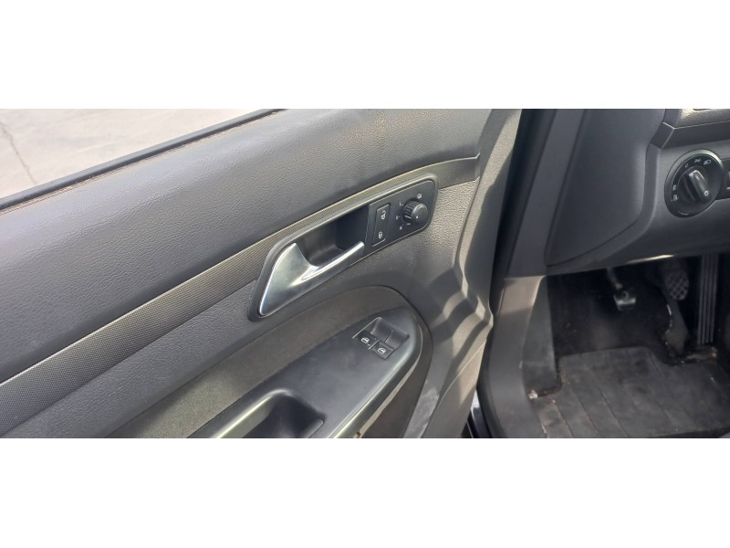 volkswagen touran (1t2) del año 2010