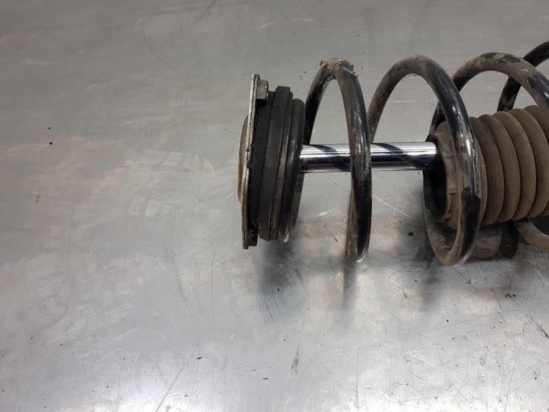 Recambio de amortiguador delantero derecho para mercedes clase b (w245) standard referencia OEM IAM A1693201830  