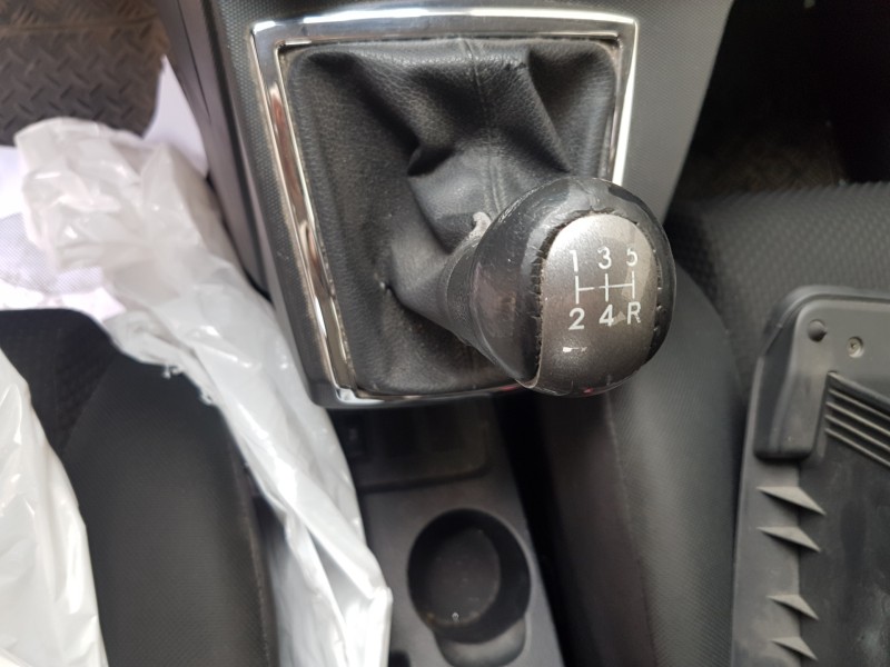 toyota corolla verso (r1) del año 2004