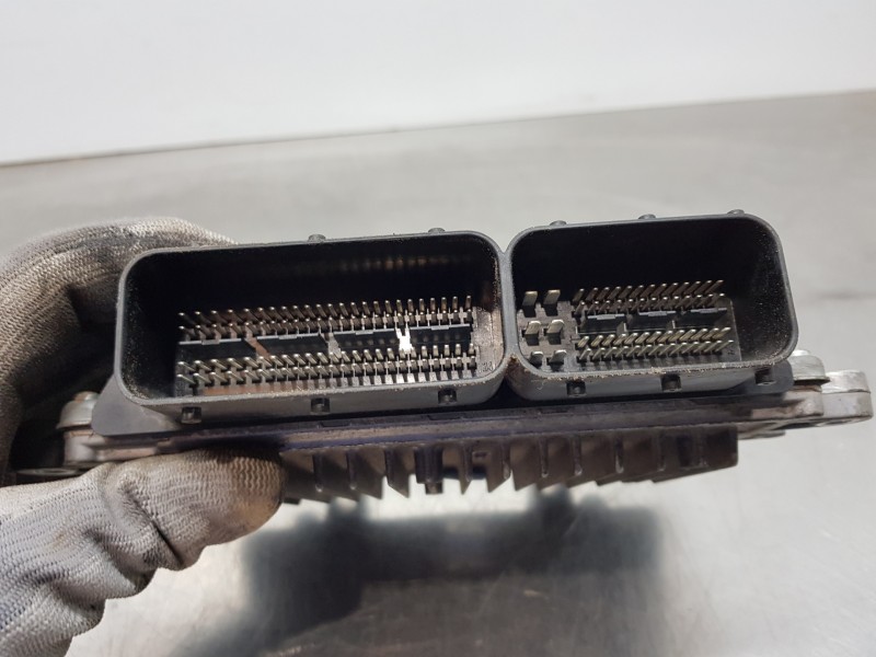 Recambio de centralita motor uce para mercedes clase b (w245) standard referencia OEM IAM A6401501091 0281013557 