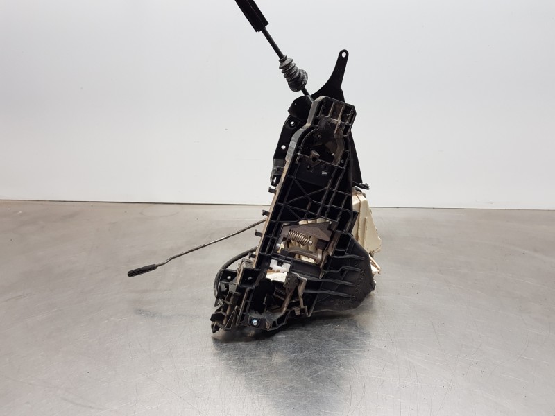 Recambio de cerradura puerta delantera derecha para mercedes clase b (w245) standard referencia OEM IAM A1697204435 1697202835  Recambio de cerradura puerta delantera derecha para mercedes clase b (w245) standard referencia OEM IAM A1697204435 1697202835