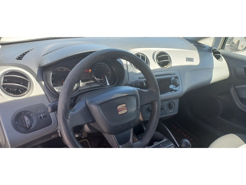 seat ibiza st (6j8) del año 2012