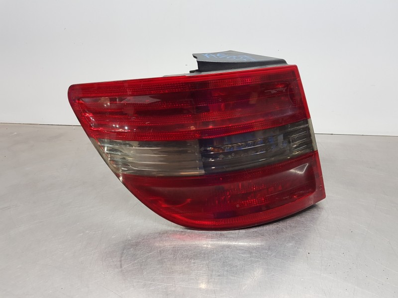 Recambio de piloto trasero izquierdo para mercedes clase b (w245) standard referencia OEM IAM A1698202564   Recambio de piloto trasero izquierdo para mercedes clase b (w245) standard referencia OEM IAM A1698202564