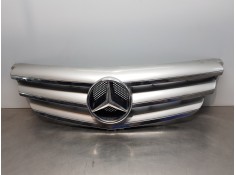 Recambio de rejilla delantera para mercedes clase b (w245) standard referencia OEM IAM A1698800883
