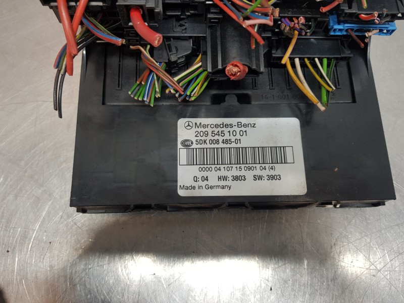 Recambio de caja reles / fusibles para mercedes clase clk (w209) coupe 270 referencia OEM IAM 2095451001  