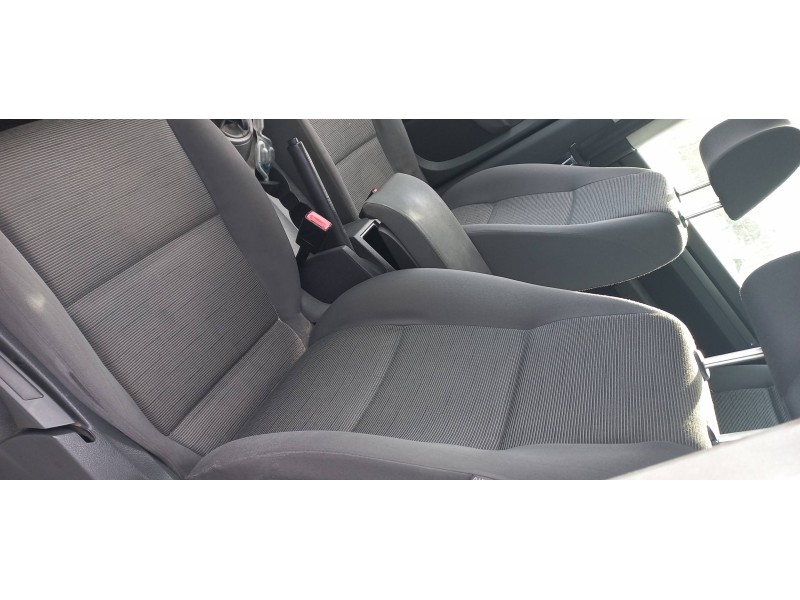 volkswagen touran (1t2) del año 2010