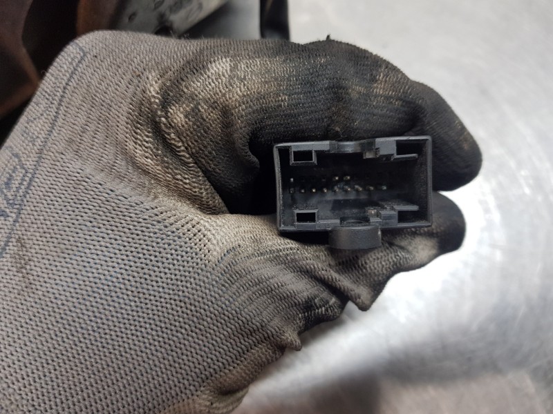 Recambio de retrovisor derecho para mercedes clase clk (w209) coupe 270 referencia OEM IAM A2098100676  