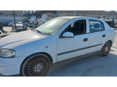 opel astra g berlina del año 2000 2