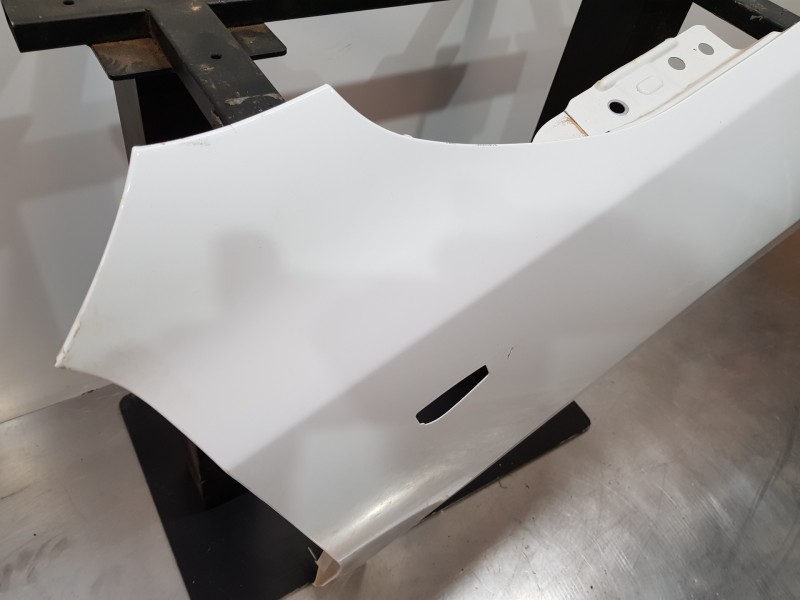 Recambio de aleta delantera derecha para kia ceed drive referencia OEM IAM 66321J7010  