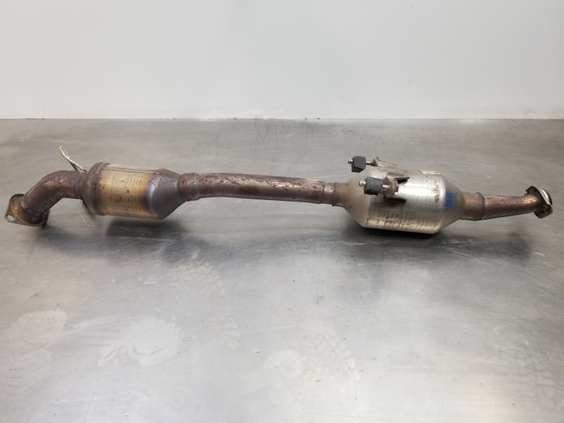 Recambio de catalizador para toyota corolla touring sports (e21) hybrid referencia OEM IAM 174100TJ20  