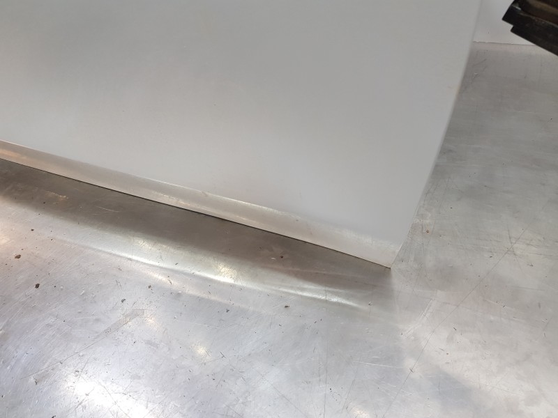 Recambio de puerta delantera derecha para kia ceed drive referencia OEM IAM 76004J7000  