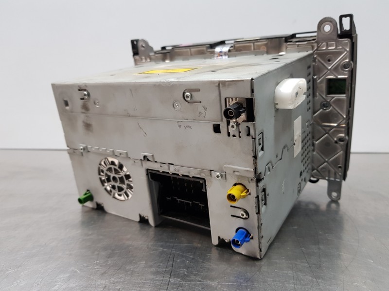 Recambio de pantalla multifuncion para mercedes clase b (w245) standard referencia OEM IAM A1698209289 A2038270062  Recambio de pantalla multifuncion para mercedes clase b (w245) standard referencia OEM IAM A1698209289 A2038270062