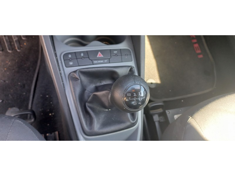 seat ibiza st (6j8) del año 2012