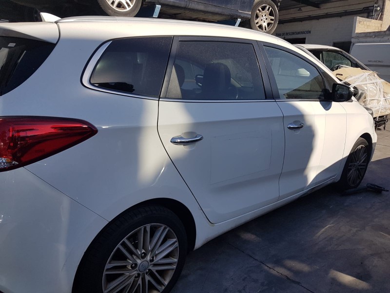 kia carens ( ) del año 2018